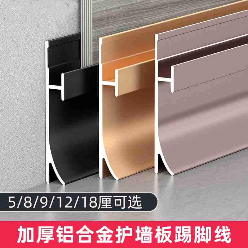 环球港出口商品展销会越来越热闹,不少消费者反复回购。 文汇报记者 张伊辰摄